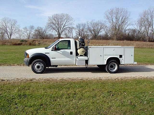 2006 FORD F550 XL Salem Wisconsin Photo #0121537A