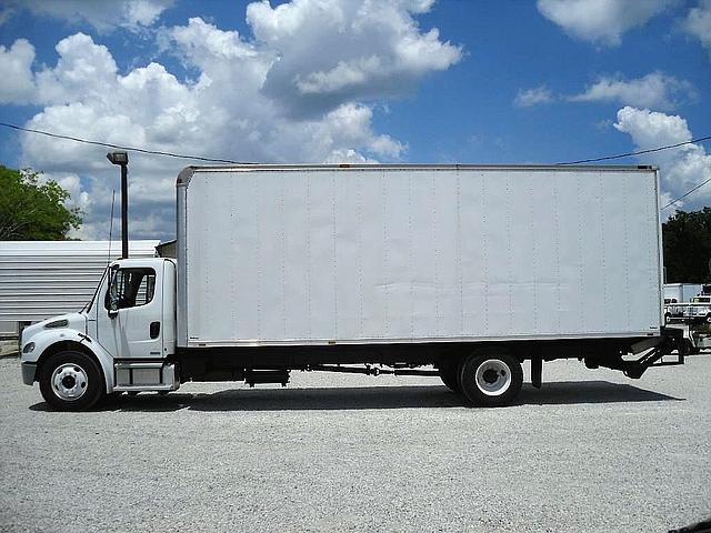 2005 FREIGHTLINER BUSINESS CLASS M2 106 Sanford Florida Photo #0121622A