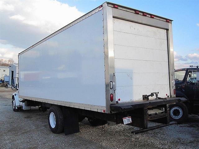 2005 FREIGHTLINER BUSINESS CLASS M2 106 Mount Vernon Ohio Photo #0121930A