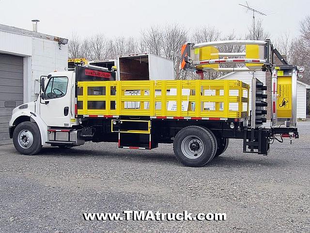 2005 FREIGHTLINER BUSINESS CLASS M2 106 Coopersburg Pennsylvania Photo #0122102A