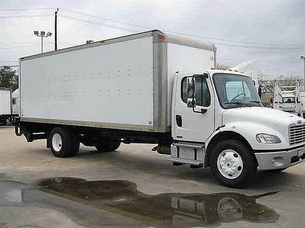 2006 FREIGHTLINER BUSINESS CLASS M2 106 Houston Texas Photo #0122805A