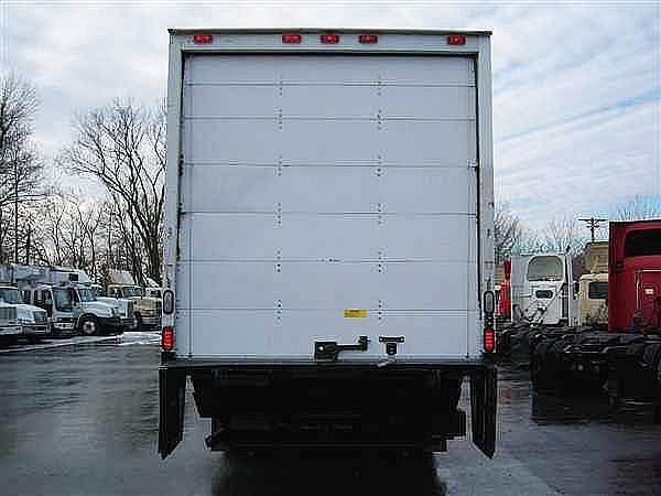 2004 FREIGHTLINER BUSINESS CLASS M2 106 Laurel Maryland Photo #0122868A