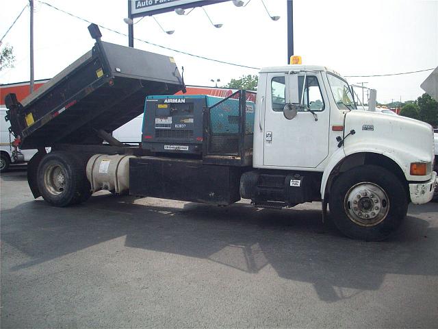 2001 INTERNATIONAL 4900DT Murfreesboro Tennessee Photo #0123326A