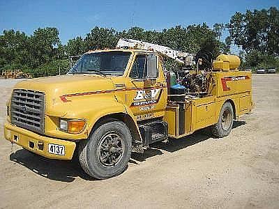 1994 FORD F800 Novi Michigan Photo #0123427A