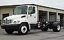 Show the detailed information for this 2005 HINO 268.