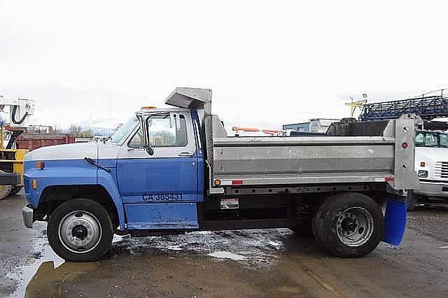 1990 FORD F700 Central Point Oregon Photo #0124086A