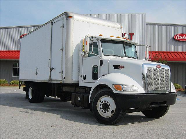 2006 PETERBILT 335 Florence South Carolina Photo #0124488A