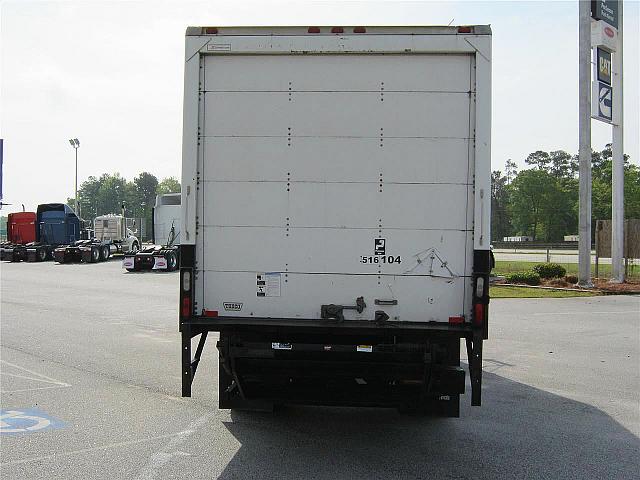 2006 PETERBILT 335 Florence South Carolina Photo #0124488A