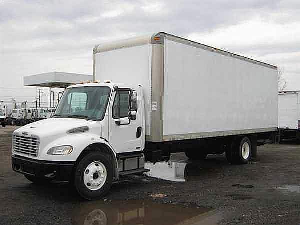 2005 FREIGHTLINER BUSINESS CLASS M2 106 Parma Ohio Photo #0124744A