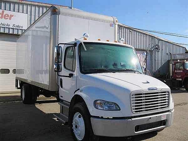 2005 FREIGHTLINER BUSINESS CLASS M2 106 Salisbury Massachusetts Photo #0124815A