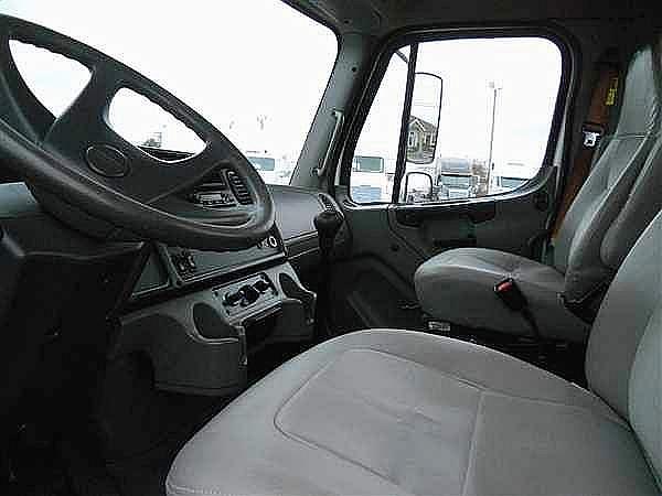 2007 FREIGHTLINER BUSINESS CLASS M2 106 Greensboro North Carolina Photo #0125247A