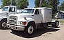 1995 FORD F800.