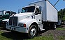 Show the detailed information for this 2002 KENWORTH T300.