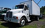 Show more photos and info of this 2002 KENWORTH T300.