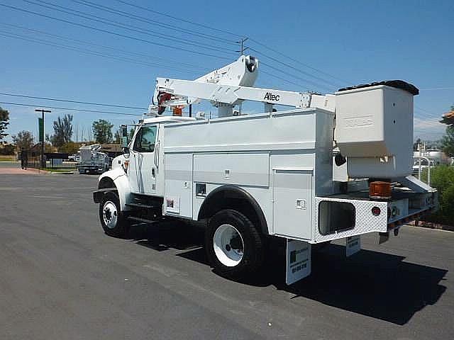 2001 INTERNATIONAL 4800 Norco California Photo #0125621A