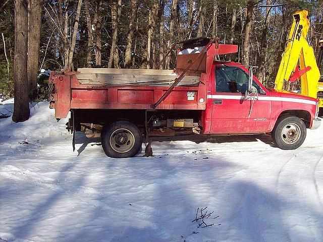 1997 CHEVROLET 3500HD Montague Massachusetts Photo #0125685A