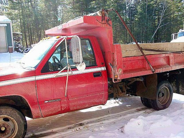 1997 CHEVROLET 3500HD Montague Massachusetts Photo #0125685A