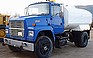 Show the detailed information for this 1992 FORD L8000.