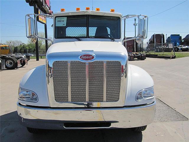 2011 PETERBILT 337 Irving Texas Photo #0126460A