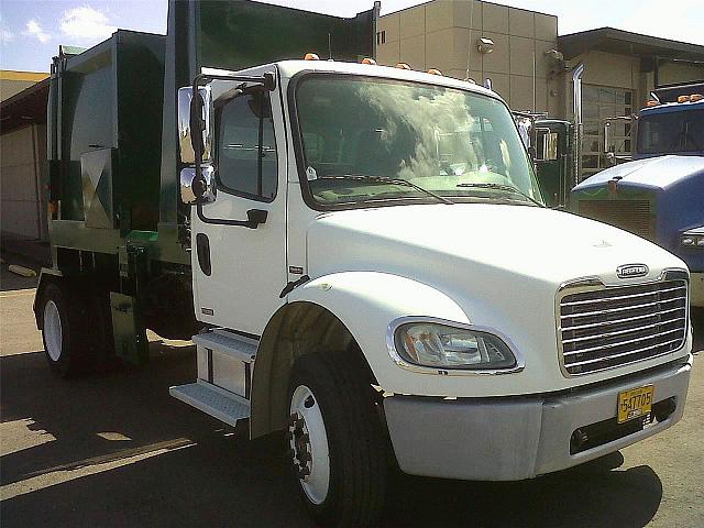 2004 FREIGHTLINER BUSINESS CLASS M2 106 Portland Oregon Photo #0126661A