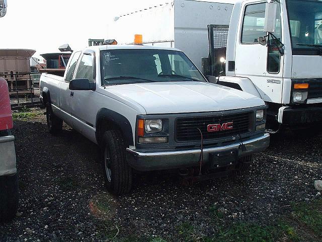 2000 GMC 2500 Rockford Illinois Photo #0127041A