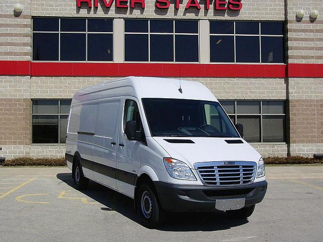 2010 FREIGHTLINER SPRINTER 2500 La Crosse Wisconsin Photo #0127209A