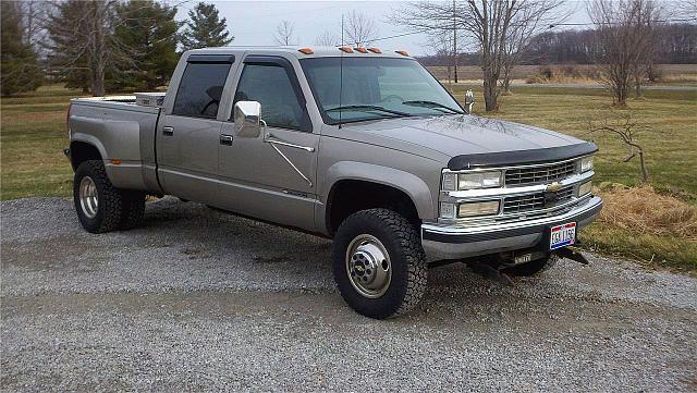 2000 CHEVROLET 3500 Williamsburg Ohio Photo #0127346A