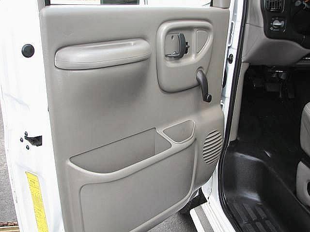 2001 CHEVROLET EXPRESS 3500 Hollywood Florida Photo #0127865A