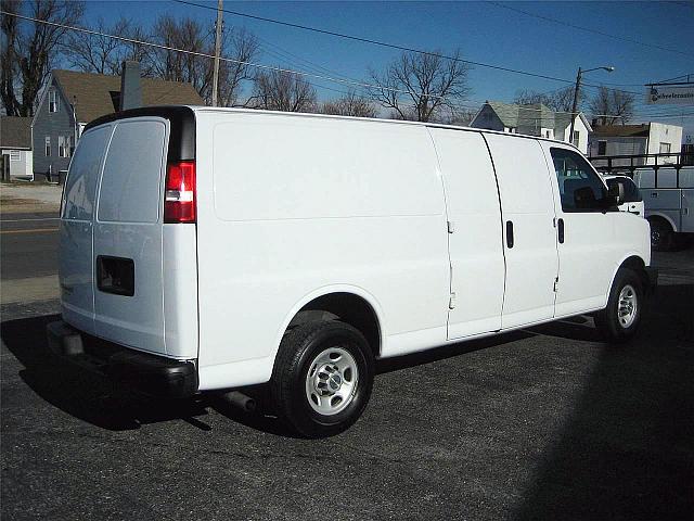 2008 CHEVROLET EXPRESS G3500 Springfield Missouri Photo #0128027A