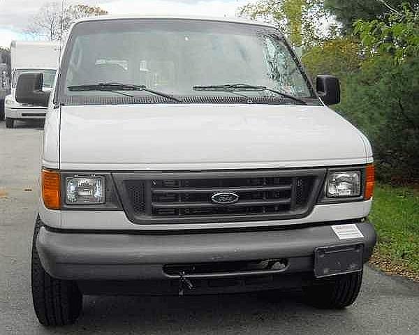 2006 FORD E350 Allentown Pennsylvania Photo #0128561A