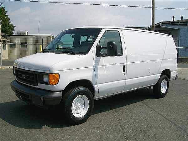 2007 FORD E350 Springfield Massachusetts Photo #0128571A