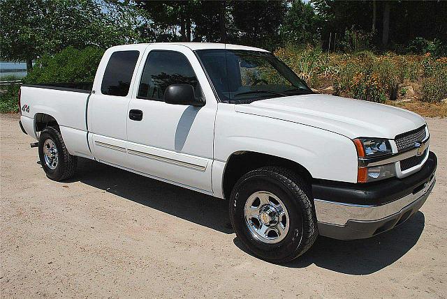 2004 CHEVROLET SILVERADO 1500 LS Branford Connecticut Photo #0129210A