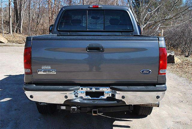 2005 FORD F250 SD LARIAT Branford Connecticut Photo #0129218A