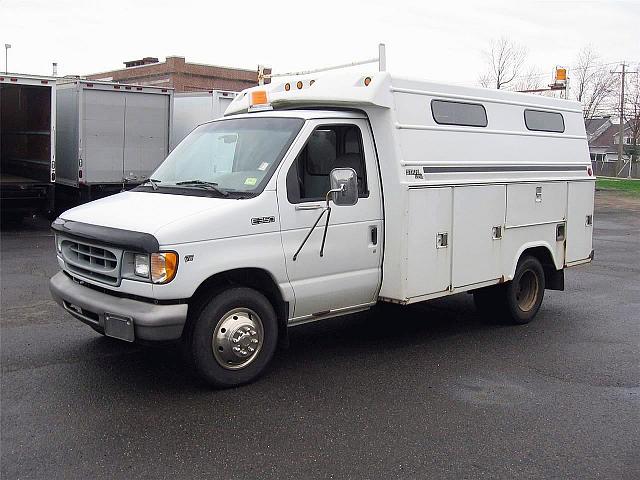 1997 FORD E350 Middletown Connecticut Photo #0129428A