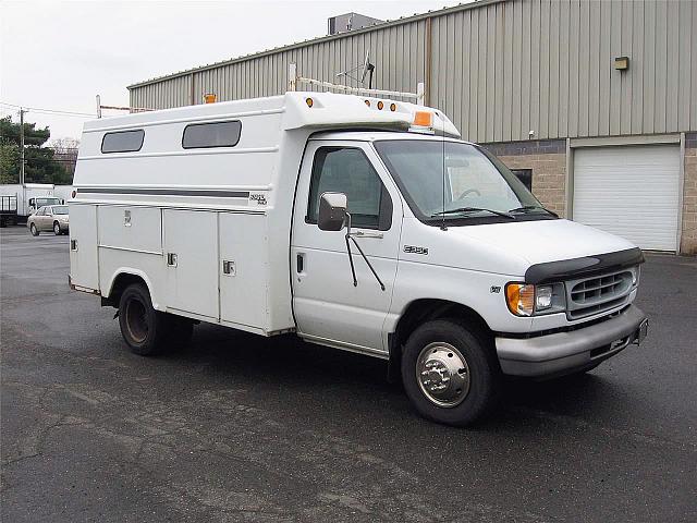 1997 FORD E350 Middletown Connecticut Photo #0129428A