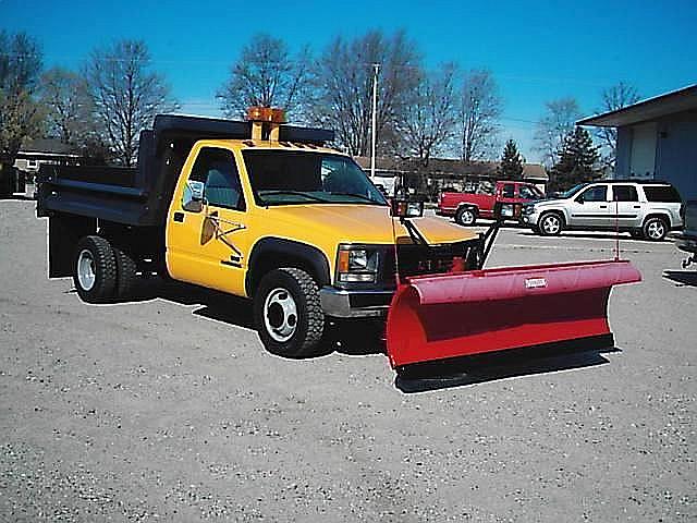 2000 GMC 3500 Wayland Michigan Photo #0129459A