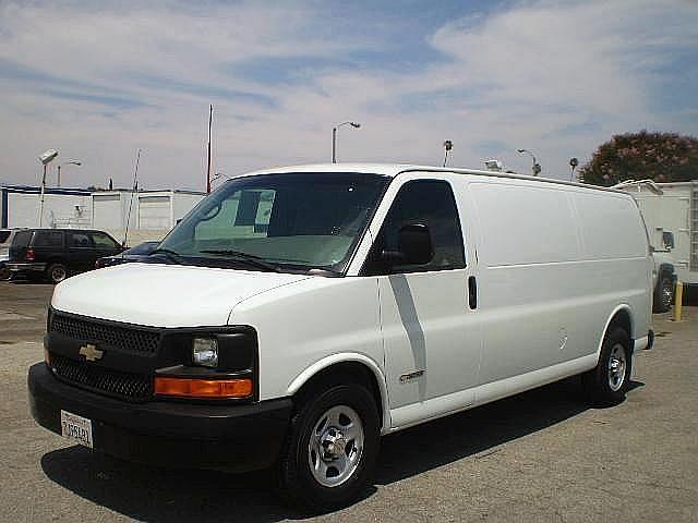 2004 CHEVROLET EXPRESS 2500 La Puente California Photo #0129871A