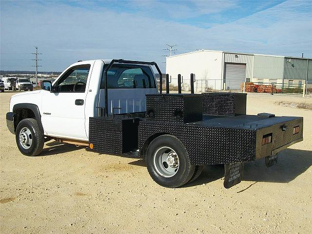 2004 CHEVROLET SILVERADO 3500 Rockford Illinois Photo #0129965A