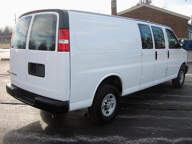 2008 CHEVROLET EXPRESS G3500 Springfield Missouri Photo #0129968A