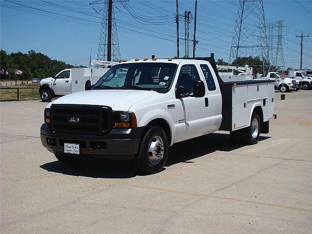 2006 FORD F350 XL Houston Texas Photo #0130360A