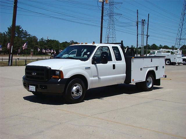 2006 FORD F350 XL Houston Texas Photo #0130360A