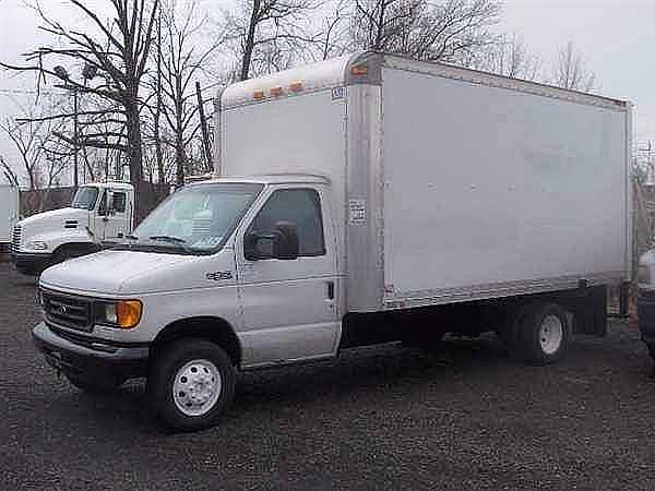 2005 FORD E350 Bensalem Pennsylvania Photo #0130497A