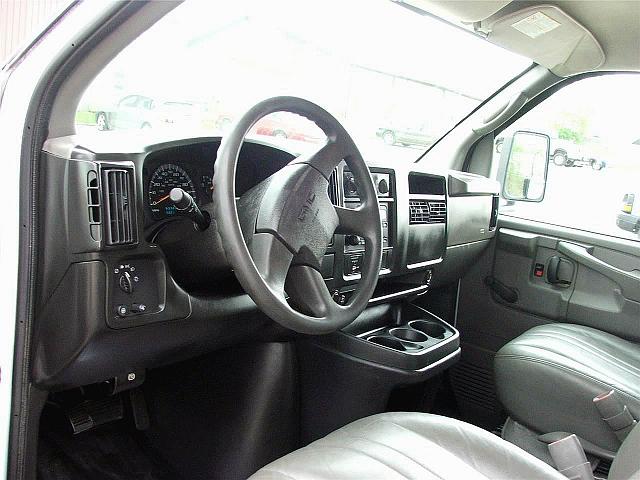 2004 GMC SAVANA G3500 Delaware-Columbus Ohio Photo #0130554A