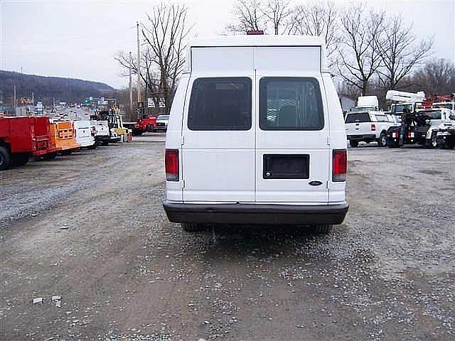 2003 FORD E250 Duncansville Pennsylvania Photo #0131146A