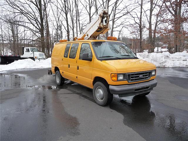 2003 FORD E350 Hatfield Pennsylvania Photo #0131222A