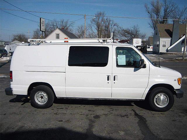 2000 FORD E150 Springfield Missouri Photo #0131238A