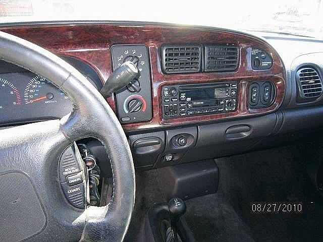 2001 DODGE RAM 1500SLT Minocqua Wisconsin Photo #0131430A