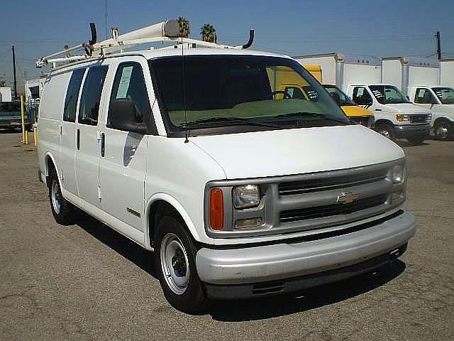 2000 CHEVROLET EXPRESS 2500 La Puente California Photo #0131444A