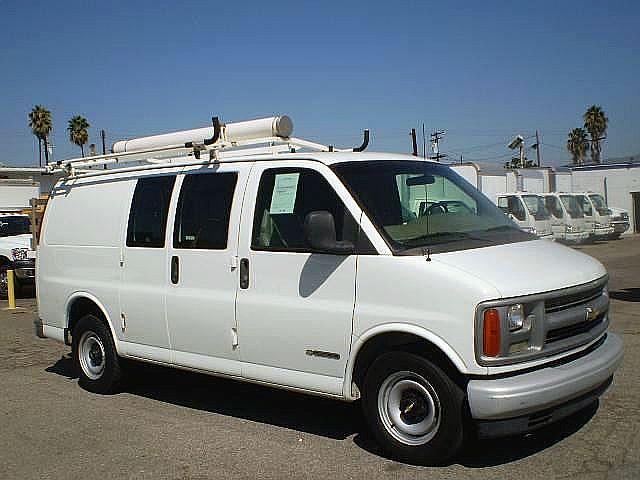 2000 CHEVROLET EXPRESS 2500 La Puente California Photo #0131444A