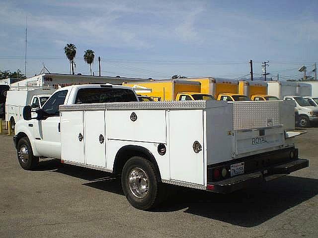 2004 FORD F350 La Puente California Photo #0131561A